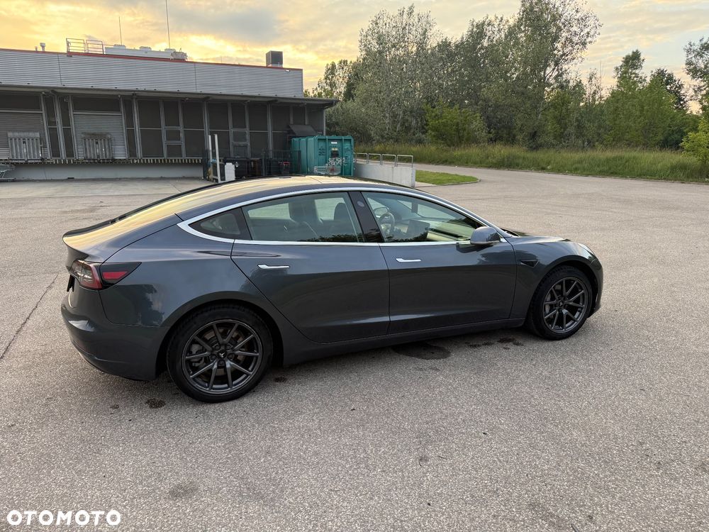 Tesla Model 3 Standard Range Plus - 6