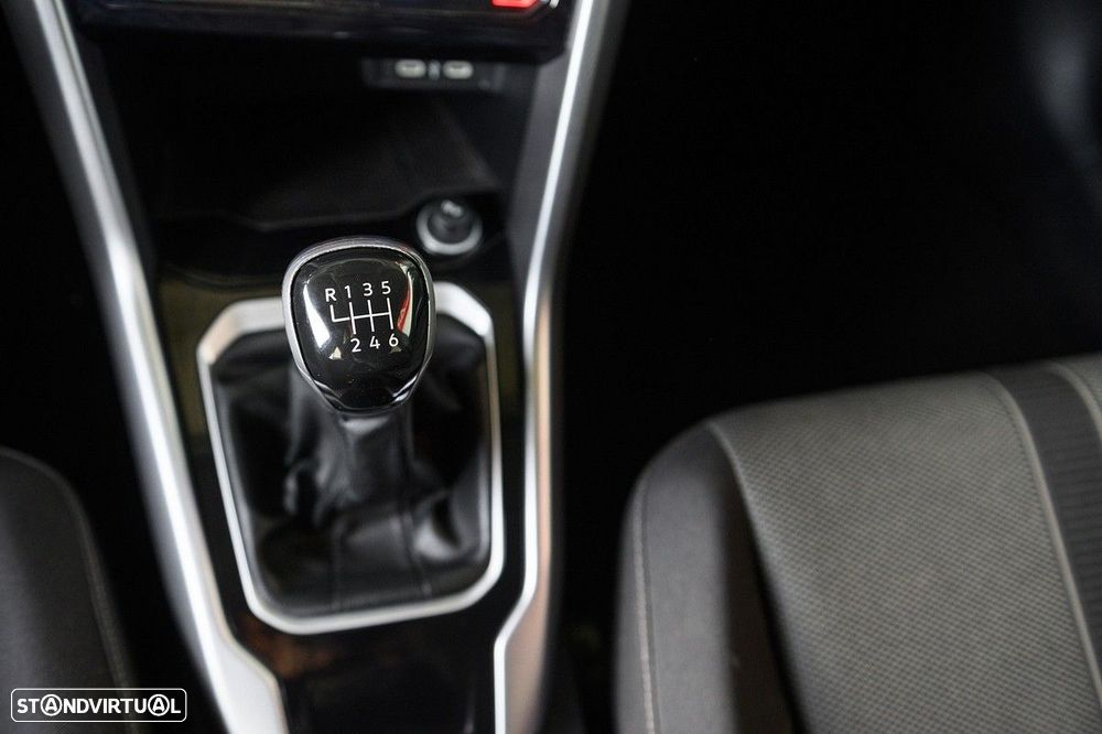 VW T-Roc 1.0 TSI Urban - 21