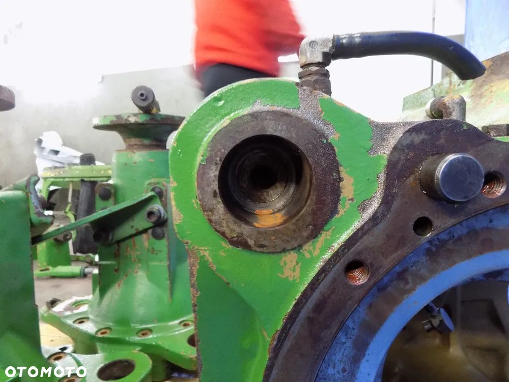 obudowa tylnego mostu tył L78574 john deere 6300 6100 6200 6400 - 7