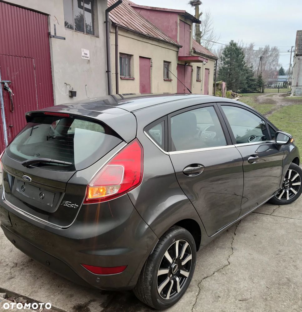 Ford Fiesta - 6