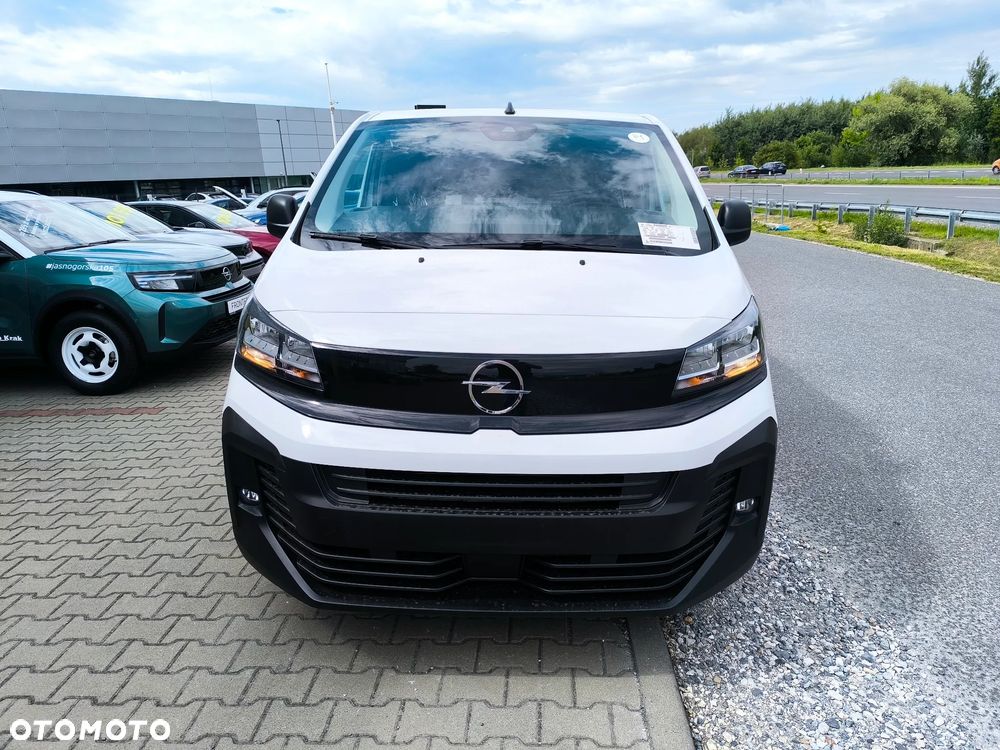 Opel Vivaro Extra Long - 2