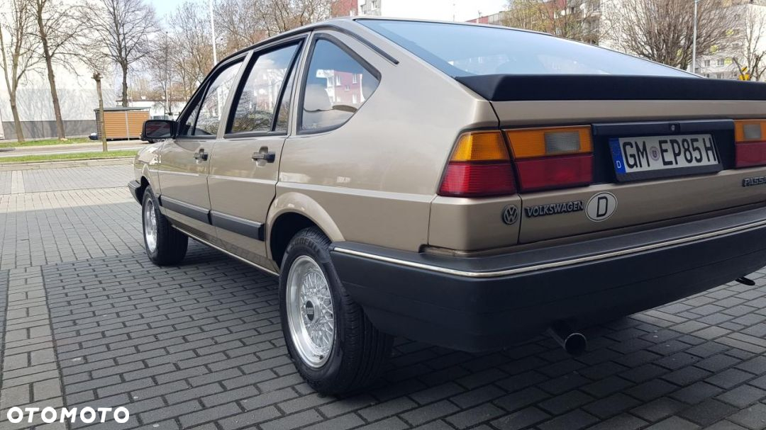 Volkswagen Passat 1.6 / 1.6 C D - 9