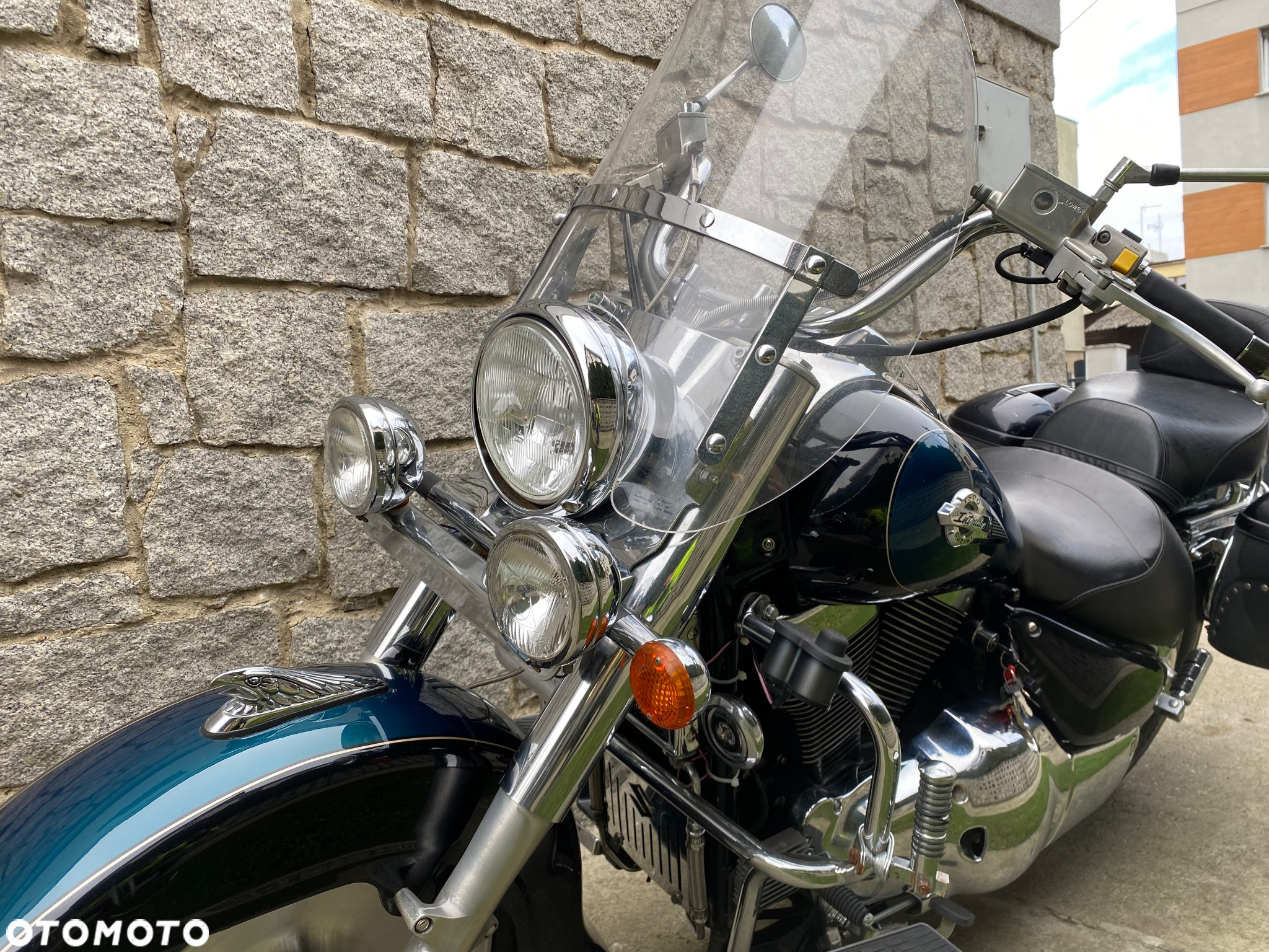 Suzuki Intruder - 21
