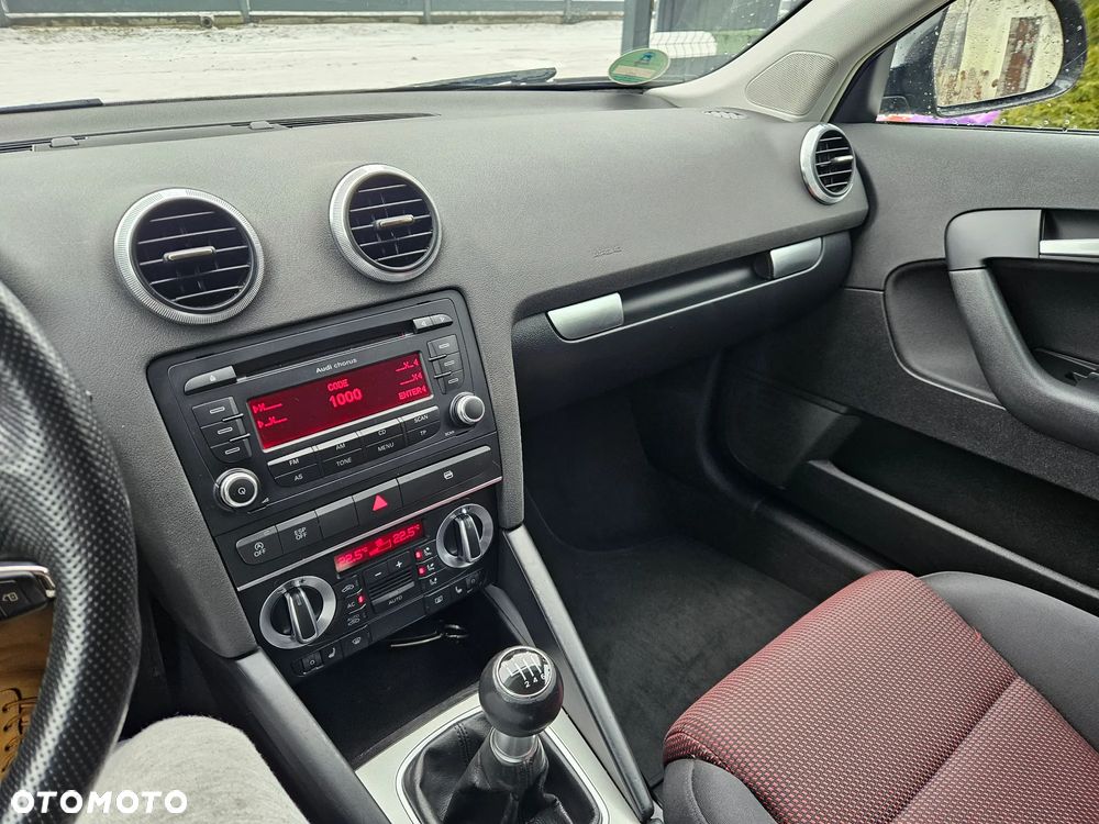 Audi A3 Sportback 1.4 TFSI Attraction - 17