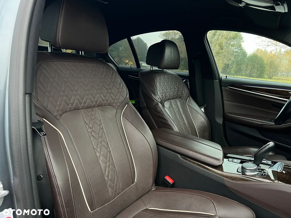 BMW Seria 5 520d xDrive M Sport sport - 11
