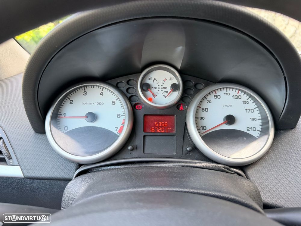 Peugeot 207 1.4 16V Sport - 19