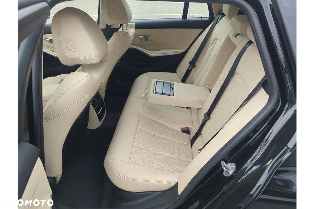BMW Seria 3 - 6