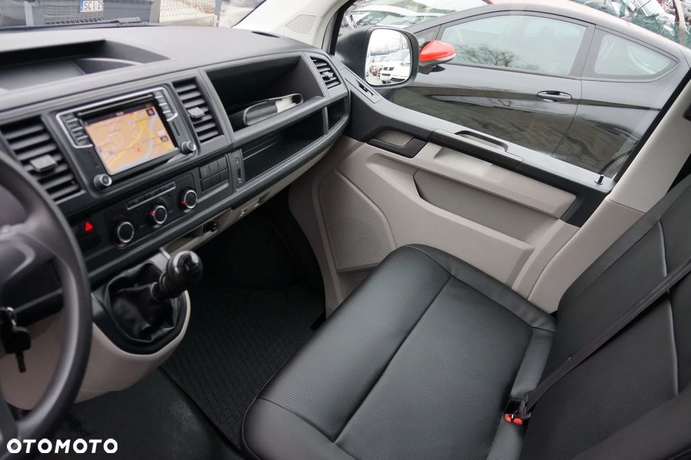 Volkswagen Transporter - 18