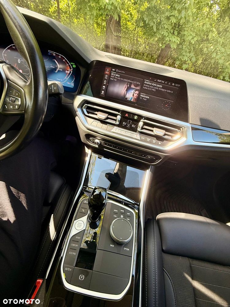BMW Seria 3 320d Sport Line Shadow - 14