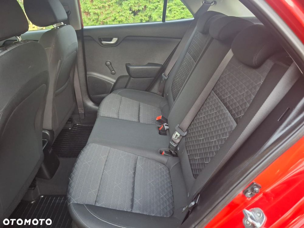 Kia Rio 1.2 XL - 24