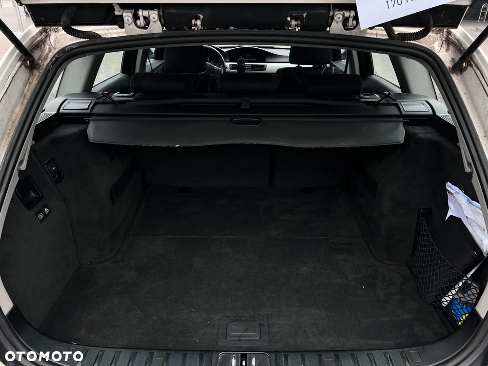 BMW Seria 3 320i - 4