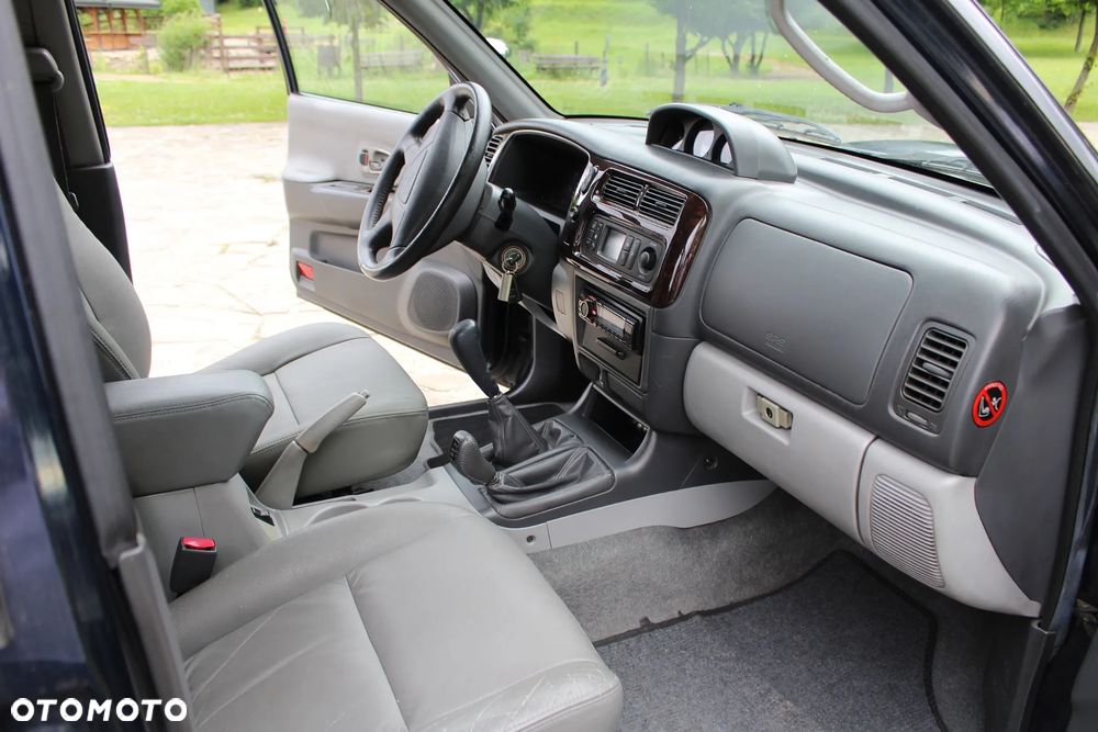 Mitsubishi Pajero Sport 2.5 TD Classic - 27