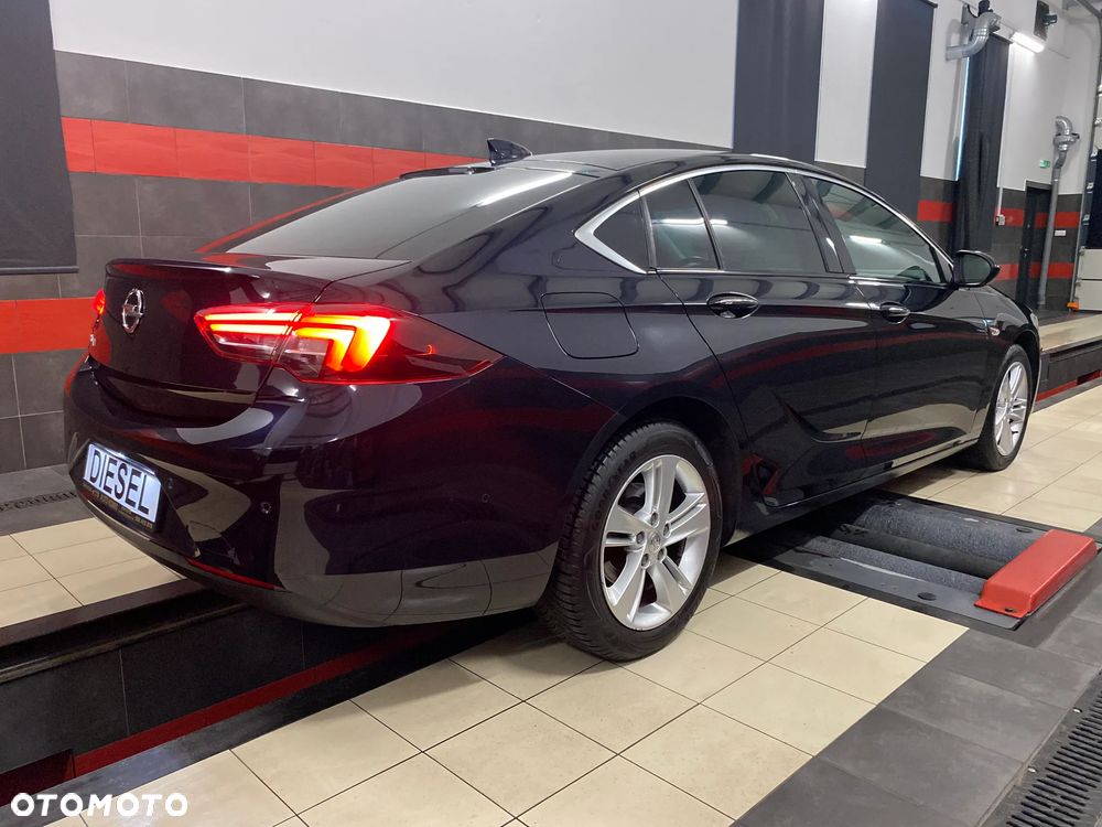 Opel Insignia Grand Sport 1.6 Diesel Innovation - 16