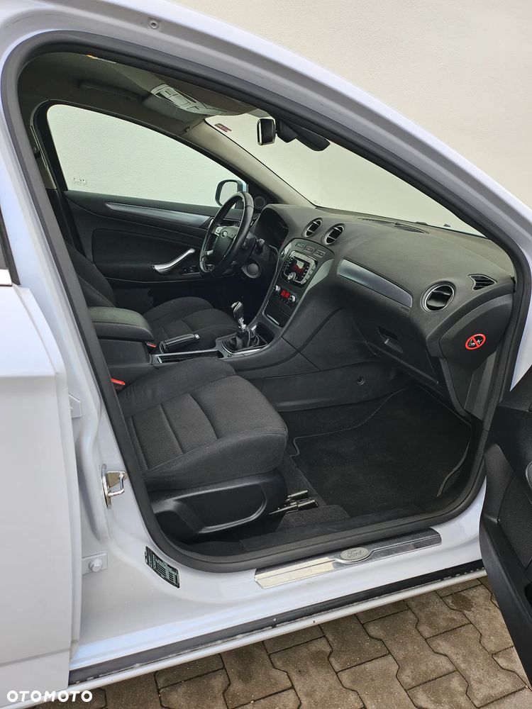 Ford Mondeo 1.6 T Titanium - 18