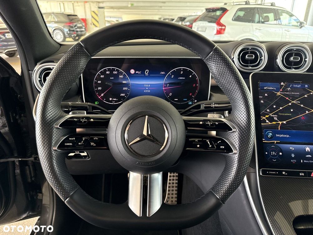 Mercedes-Benz GLC - 12