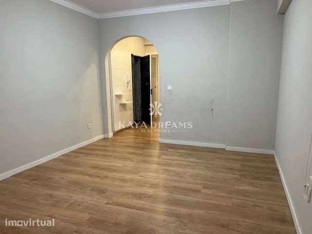 T3 Totalmente Remodelado localizado na Baixa da Banheira, no concel... - Grande imagem: 2/11