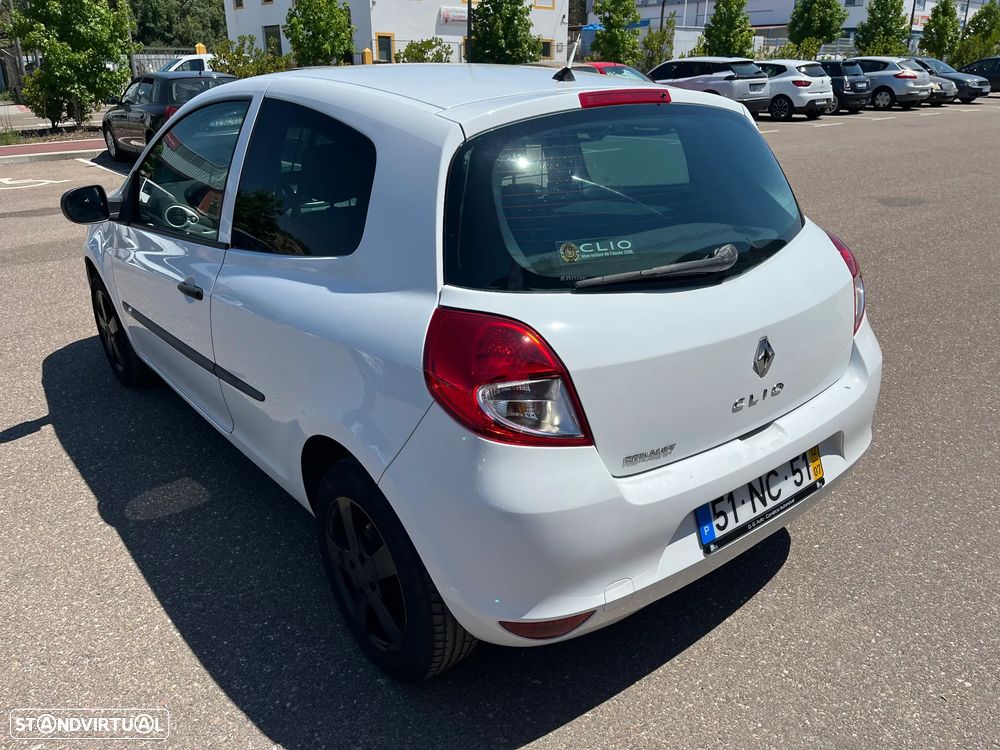 Renault Clio Van c/ AC - 3