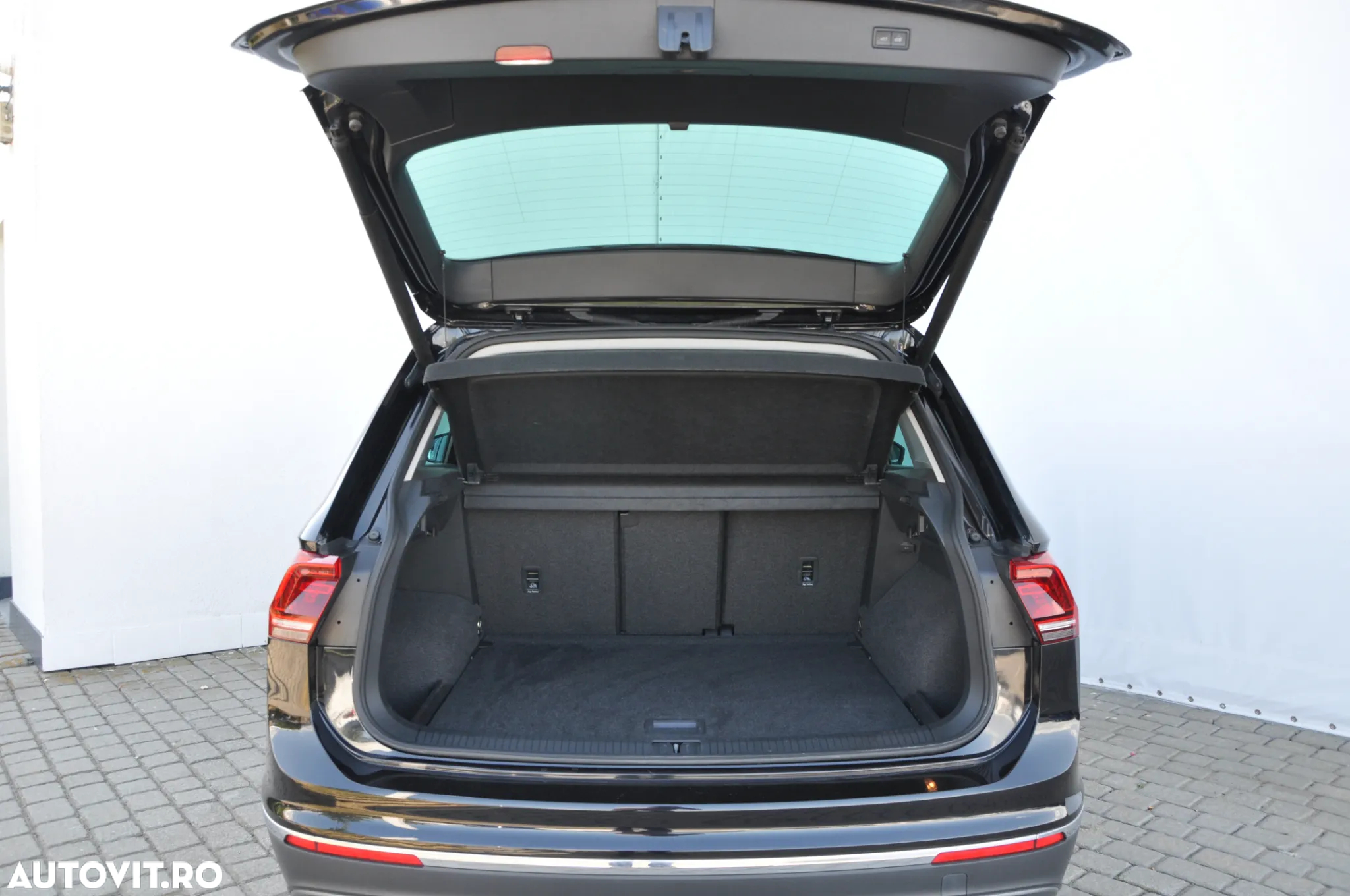 Volkswagen Tiguan 2.0 TDI DPF DSG 4Mot Highline - 30