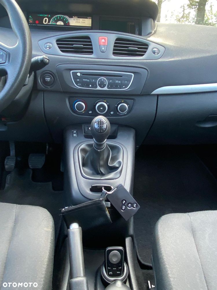 Renault Scenic - 21