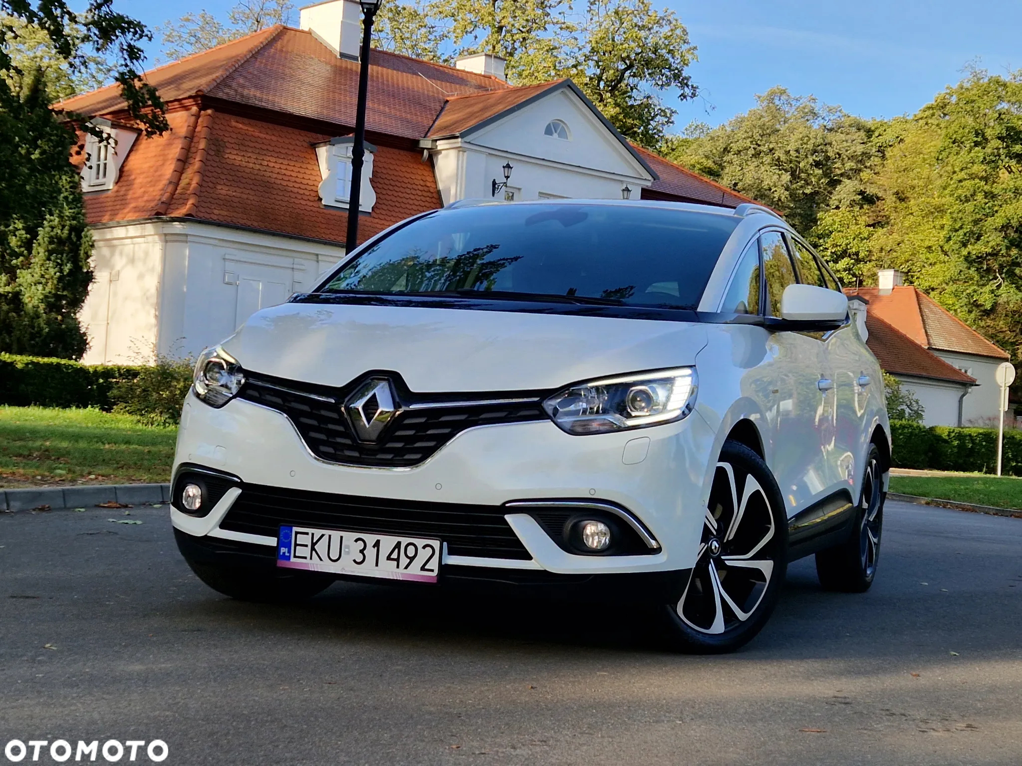 Renault Grand Scenic ENERGY TCe 130 BOSE EDITION - 4