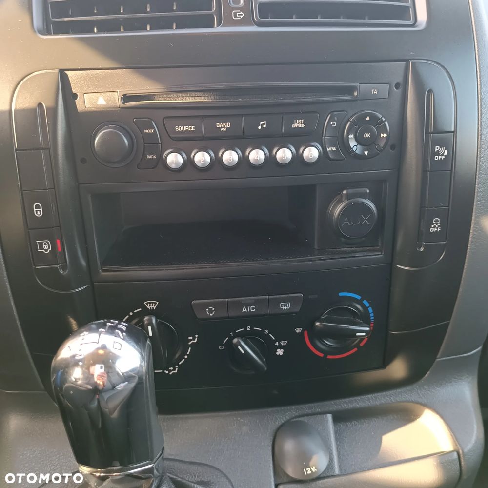 Peugeot Ekspert - 12