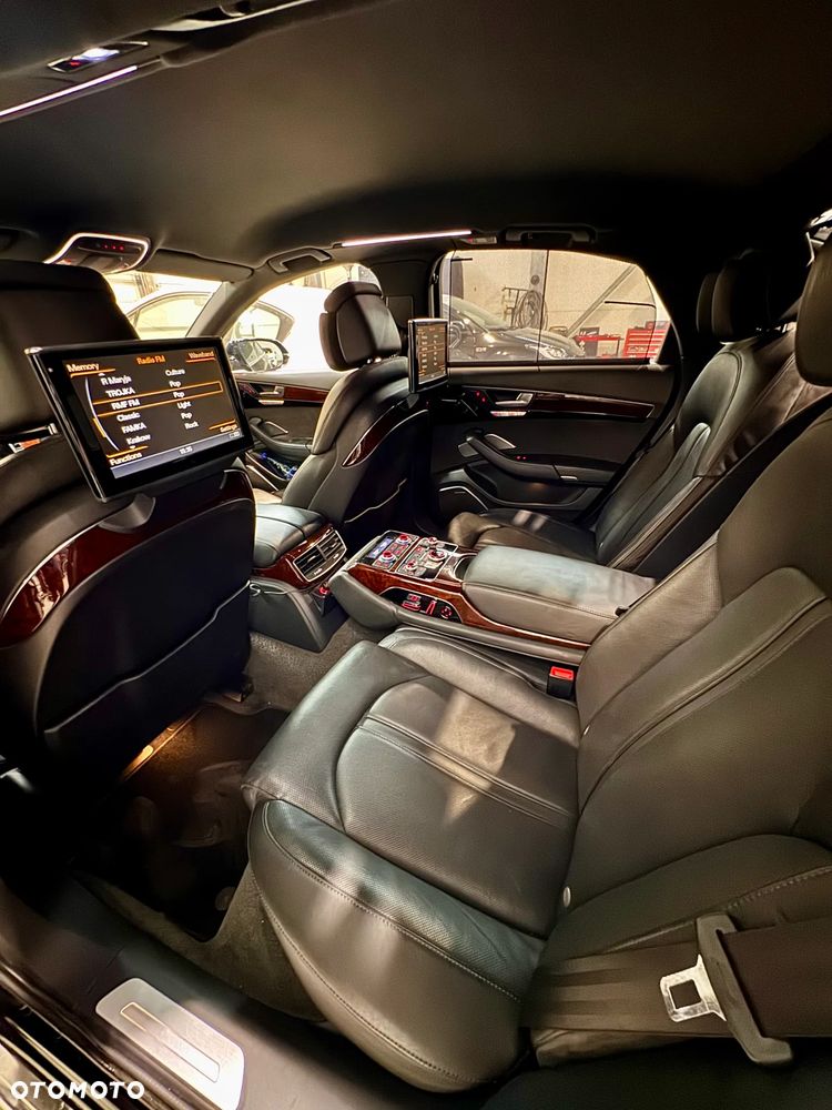 Audi A8 4.2 TDI Quattro - 13