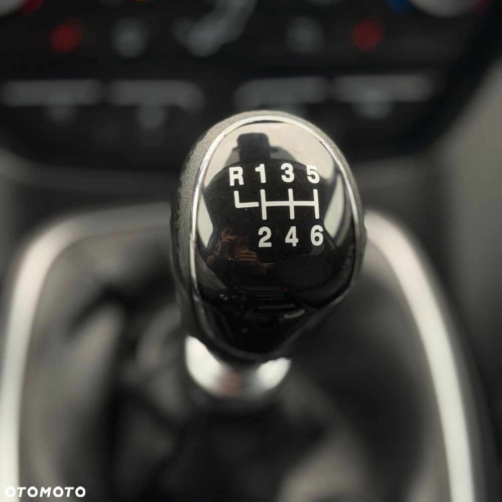 Ford Grand C-MAX - 28