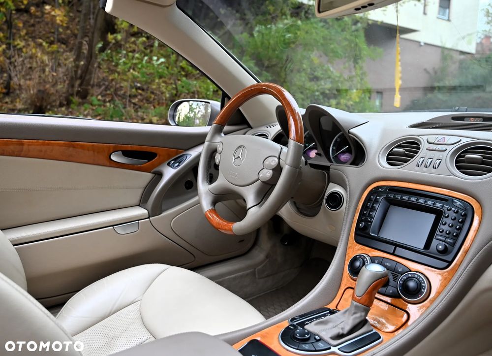 Mercedes-Benz SL - 30