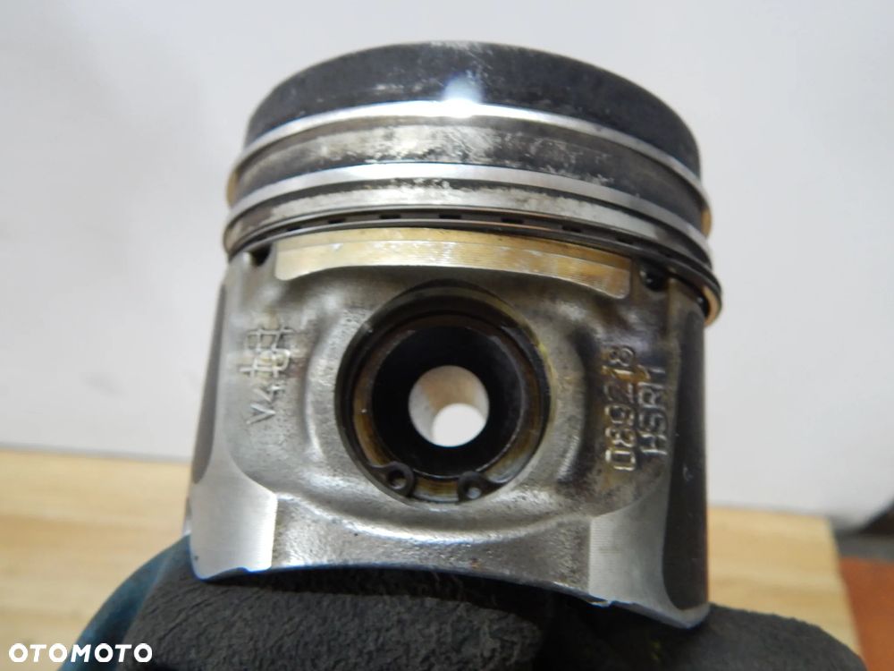 Tłok + korbowód 2.5 dci YD25 Nissan Navara D40 Pathfinder Cabstar Maxity 08-14 Euro 5 Łuków części - 6