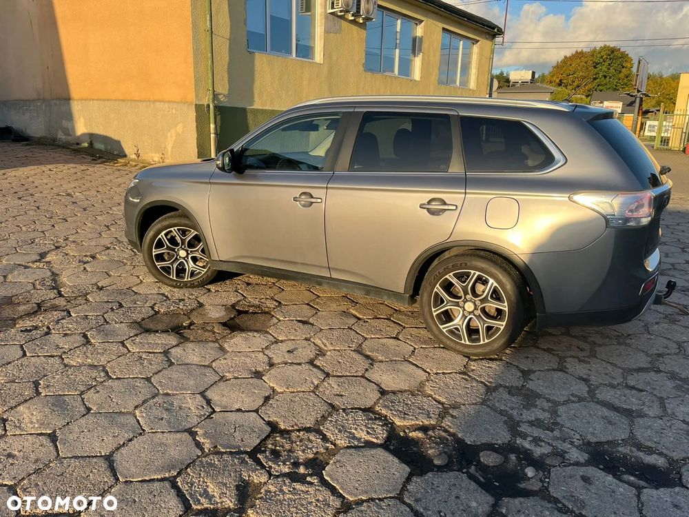 Mitsubishi Outlander 2.0 Intense 4WD CVT - 8