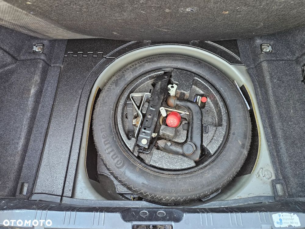 BMW Seria 5 520i - 21