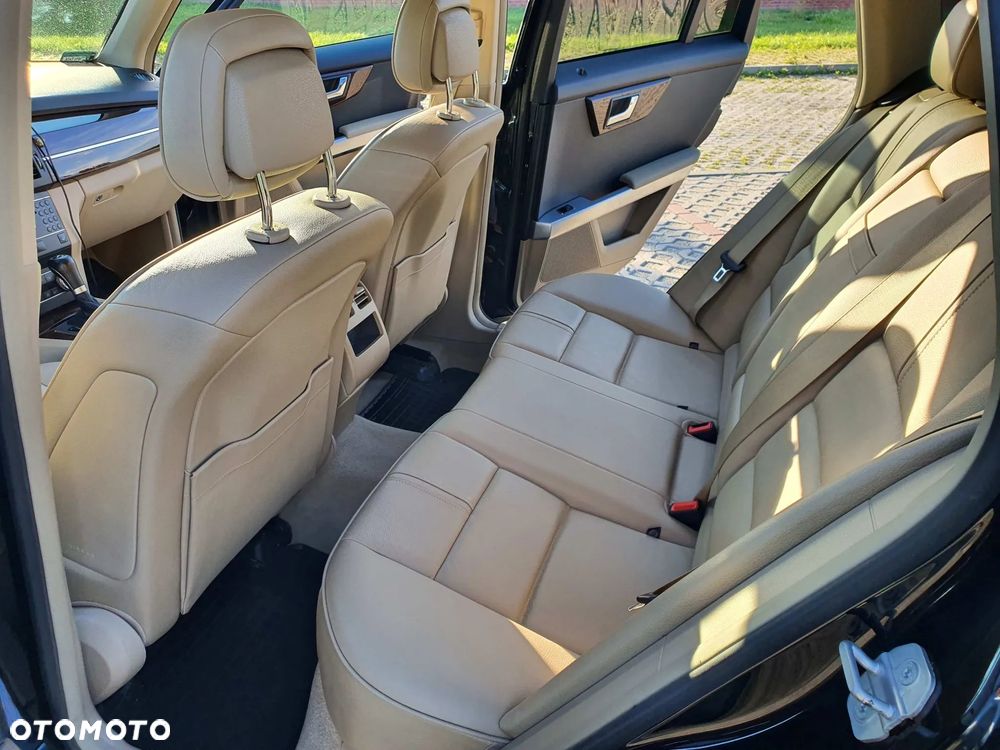 Mercedes-Benz GLK - 14