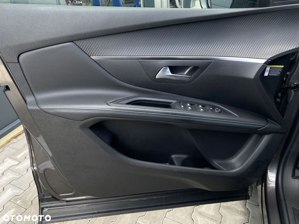 Peugeot 5008 1.5 BlueHDi Allure Pack S&S EAT8 - 23