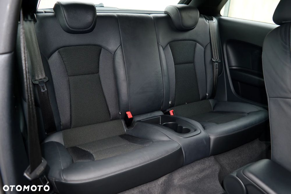 Audi A1 1.4 TFSI S tronic S line Sportpaket - 12