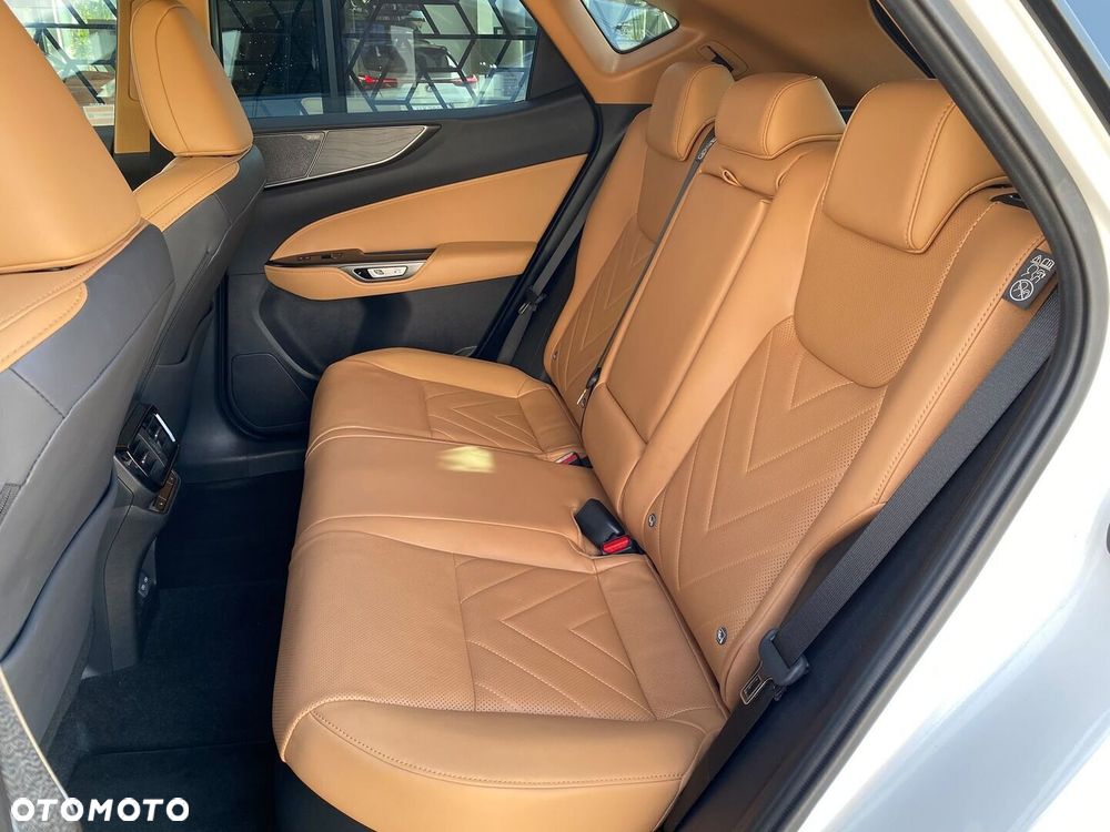 Lexus NX 350h Omotenashi AWD - 8