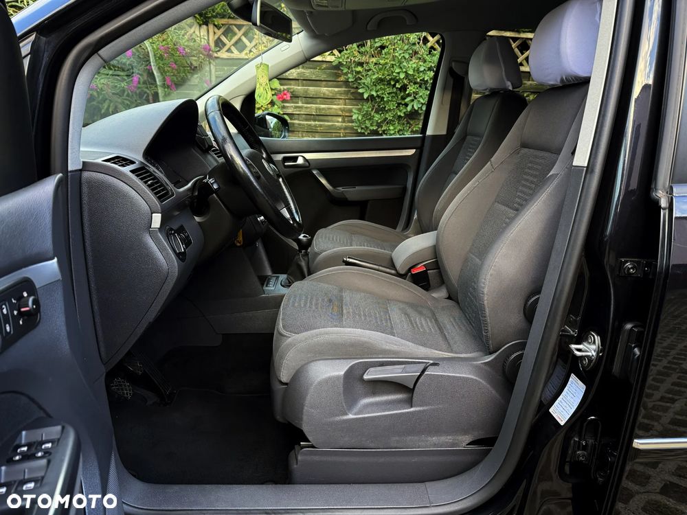 Volkswagen Touran 2.0 TDI DPF Highline Perfectline - 17
