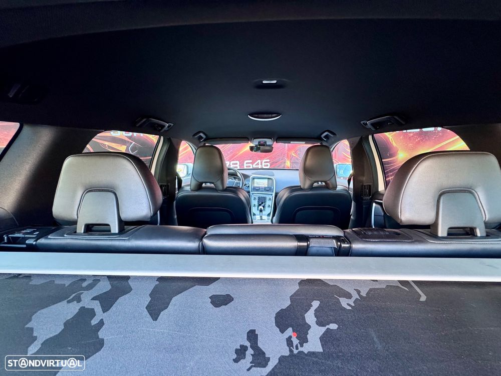 Volvo XC 60 2.0 D4 Volvo Ocean Race Geartronic - 20