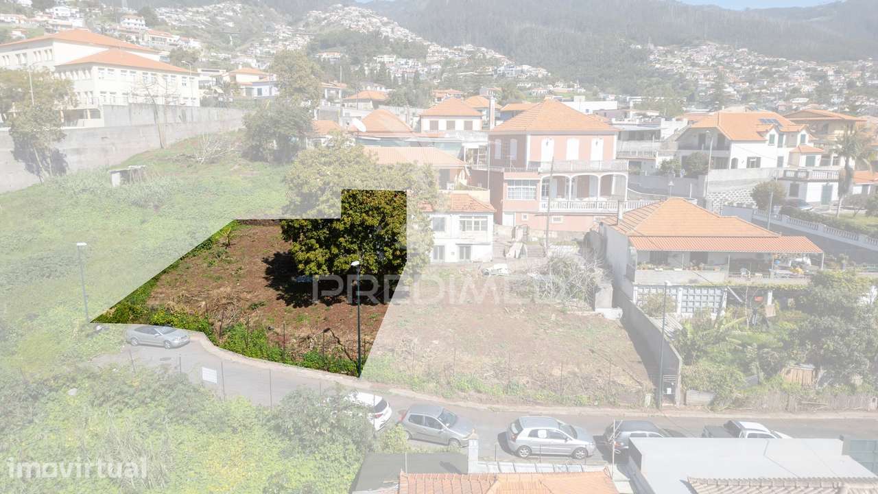 Moradia T3 Geminada em Ruína - Funchal, Ilha da Madeira - Grande imagem: 5/29