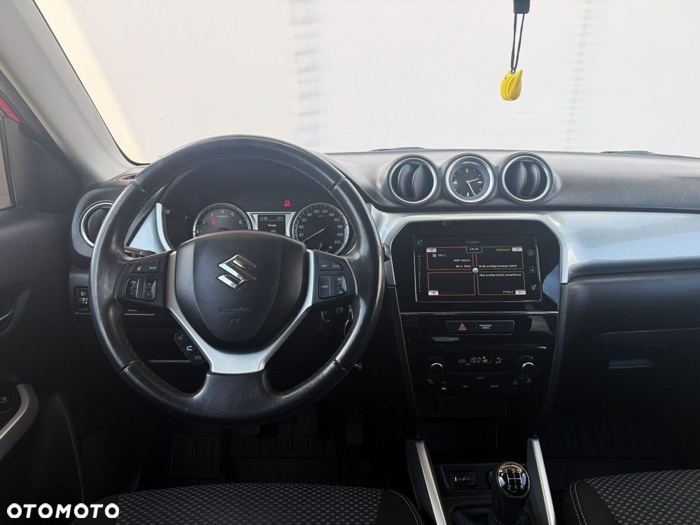Suzuki Vitara 1.6 Comfort 2WD - 19