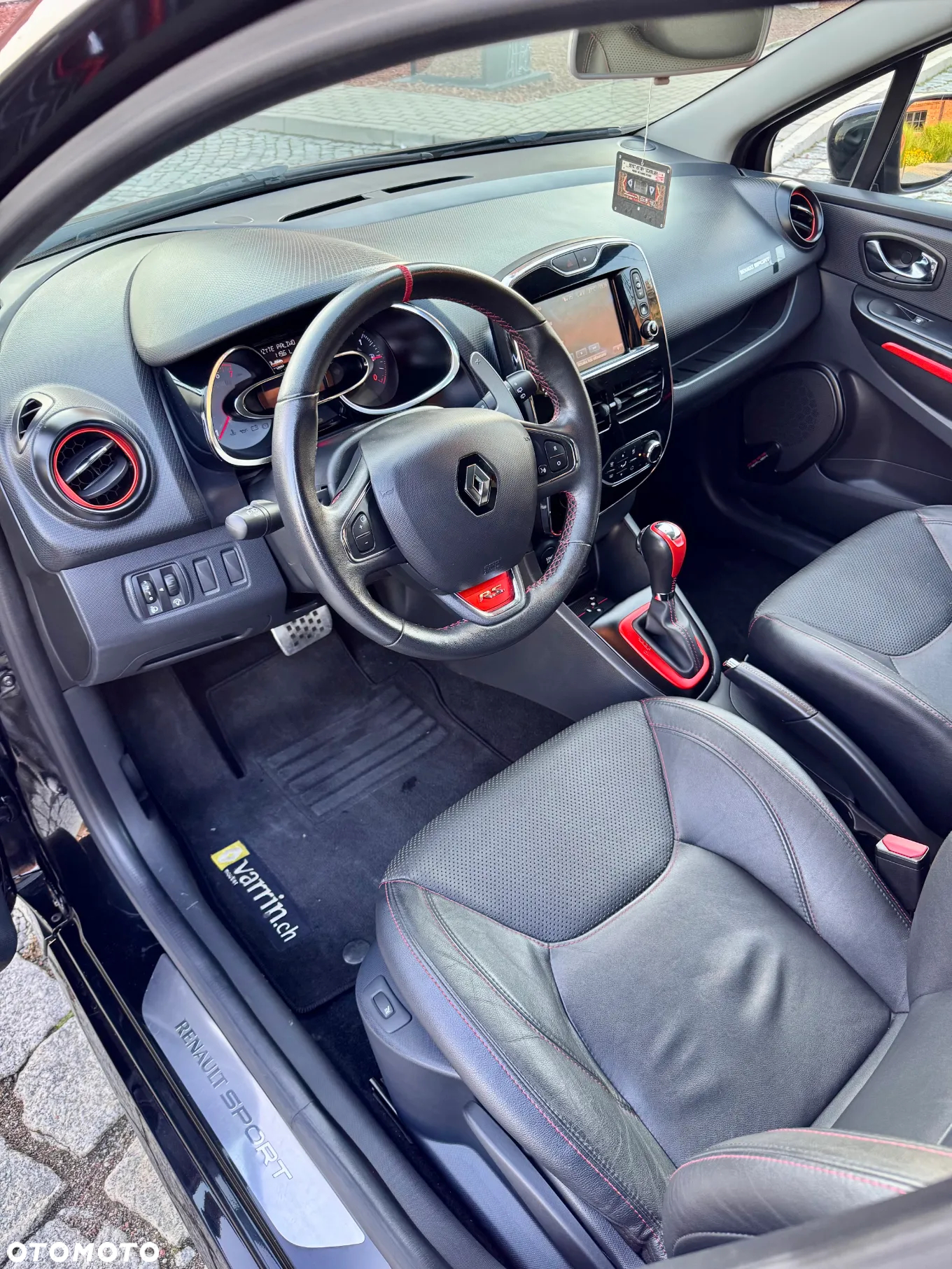 Renault Clio 1.6 R.S.Trophy 220 EDC - 18