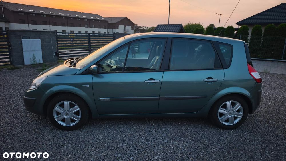 Renault Scenic 2.0 16V Emotion Plus - 4