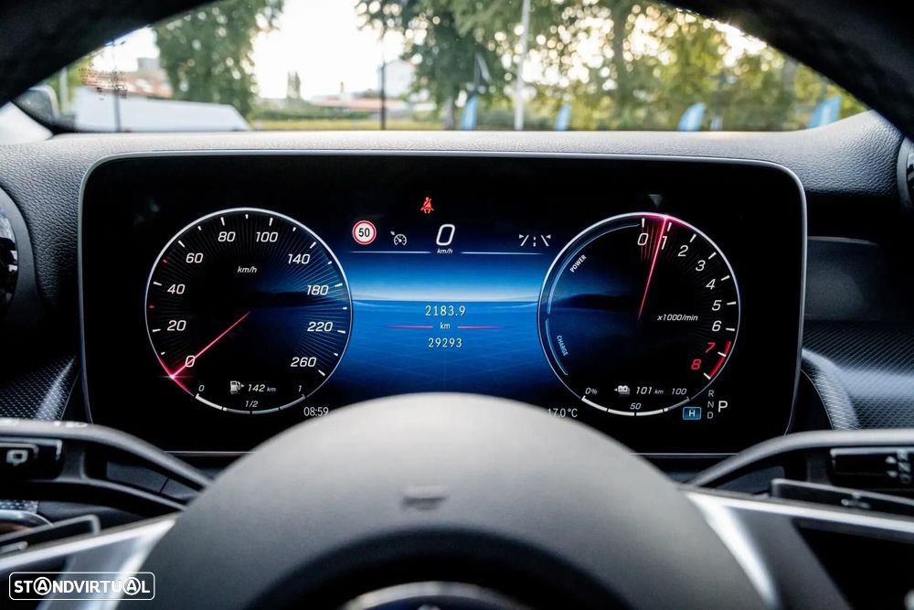 Mercedes-Benz GLC 300 e 4Matic 9G-TRONIC AMG Line Advanced - 26