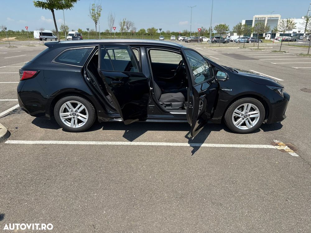 Toyota Corolla 1.8 HEV Business - 16