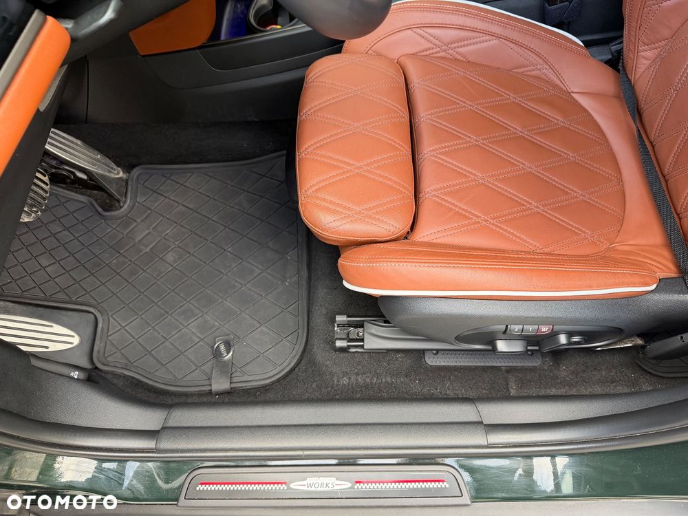 MINI John Cooper Works - 14