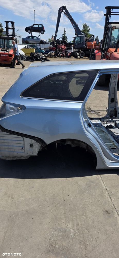 TOYOTA AURIS II KOMI ĆWIARTKA PRAWA TYŁ - 2