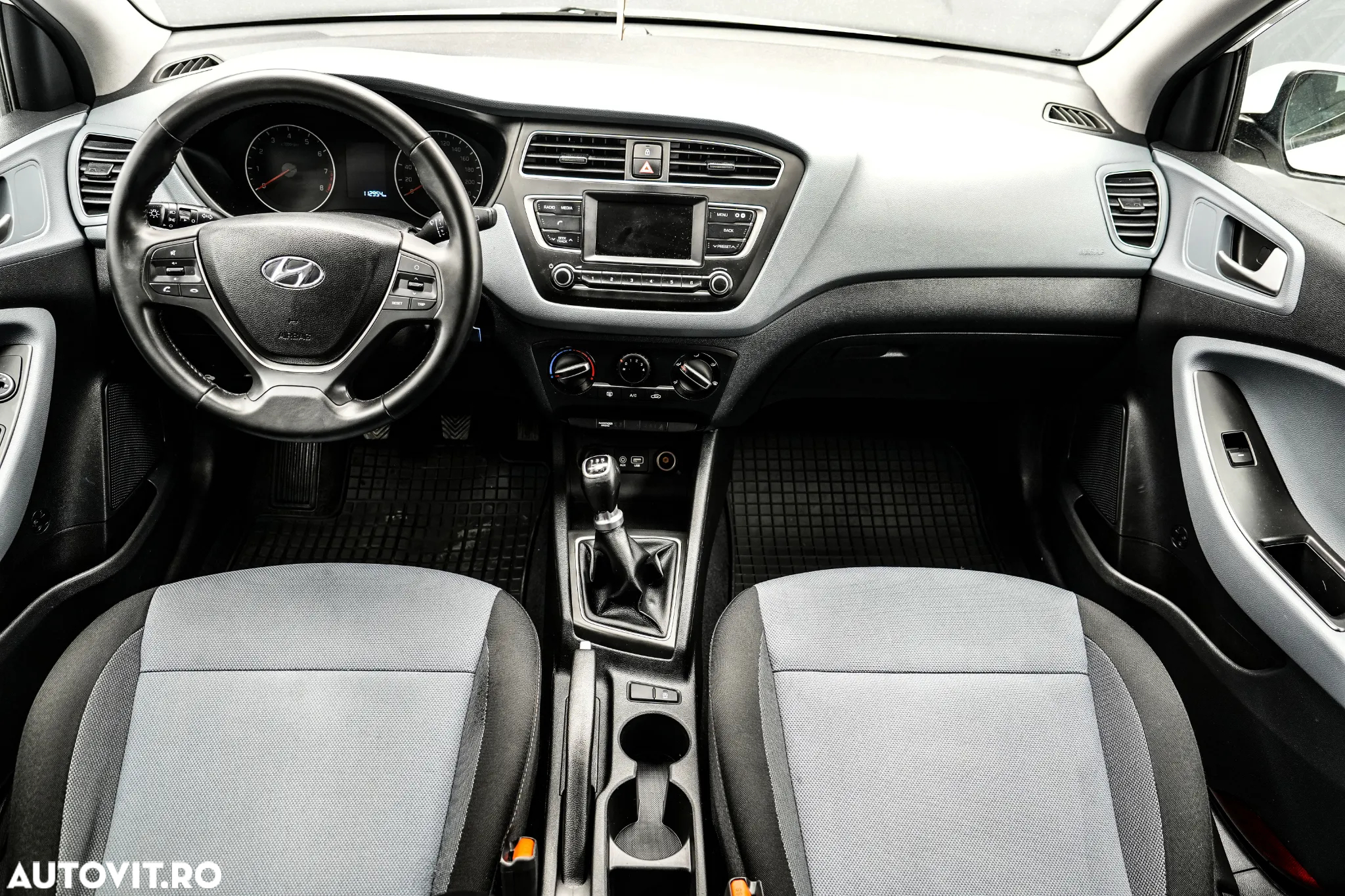 Hyundai i20 1.25 75CP M/T Led Line TwoTione - 8