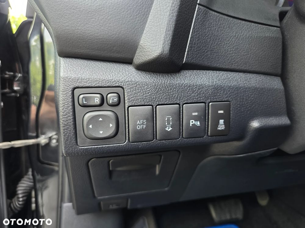 Toyota Auris - 16