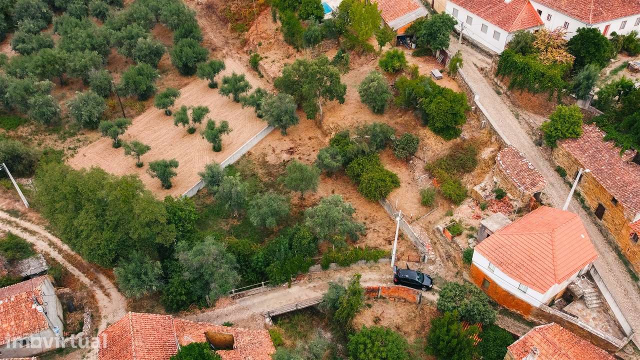Moradia para Restaurar T3 Venda em Almaceda,Castelo Branco - Grande imagem: 3/48