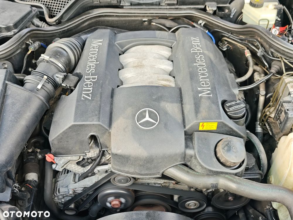 Mercedes-Benz Klasa E - 33