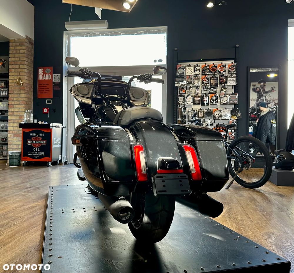 Harley-Davidson Touring Road Glide - 3